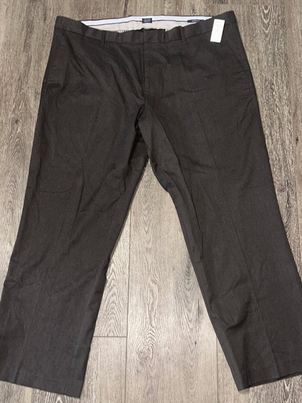 GAP MENS PANTS 42X32 GRAY RELAXED FIT FLAT FRONT CHINO KHAKI 100% COTTON NWT NEW